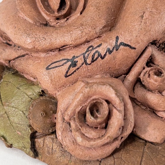 Signed Tom Clark MOM Gnome - Rosie 1987
Mold #35 Style #1193 VTG Retired - Picture 4 of 14